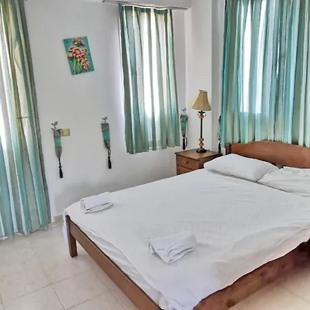 ヴィラ Sessiz Oludeniz, 5 Bedroom, Private Pool フェティエ