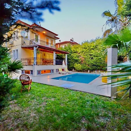 Sessiz Oludeniz, 5 Bedroom, Private Pool ヴィラ フェティエ