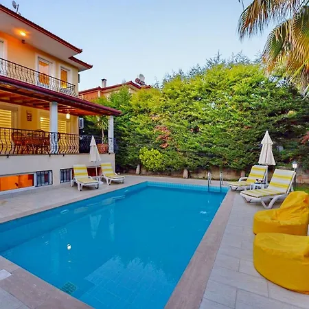 Sessiz Oludeniz, 5 Bedroom, Private Pool フェティエ