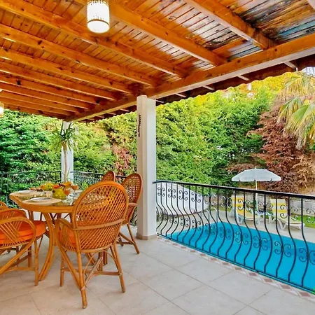 Sessiz Oludeniz, 5 Bedroom, Private Pool ヴィラ *
